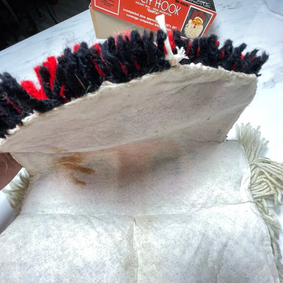 Latch Hook Santa Holiday Wall Decoration Finished Craft Hazel's Needlework READ - Picture 8 of 10